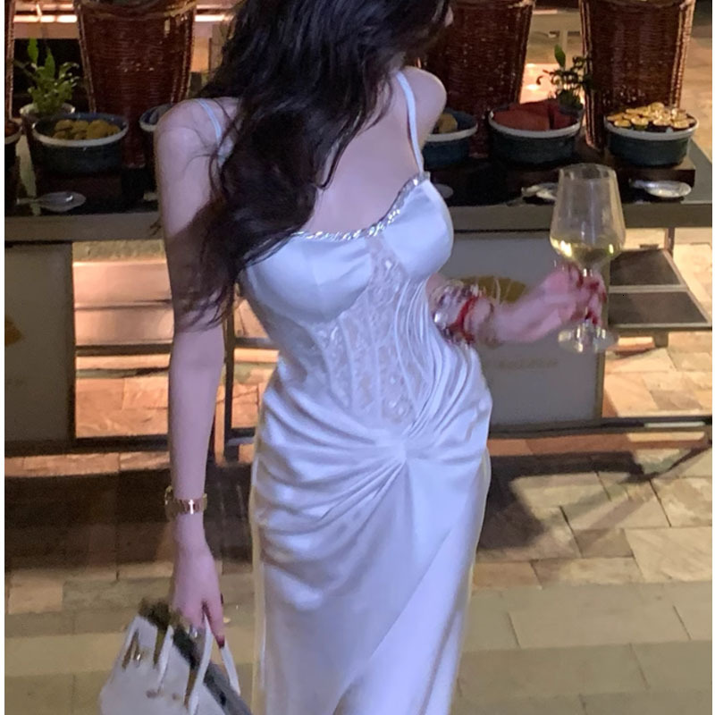 2025 Summer Goddess Comes Spring Fashion Elegance French Social Lace Patch Fishbone Belt Dress New fashion Designer Dress