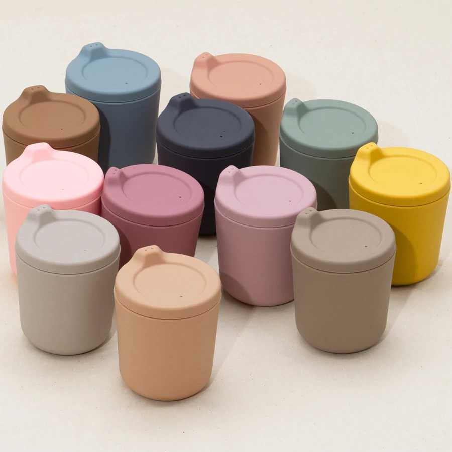 Baby Silicone Drinking Cup Childrens Drinking Cup Training Sucking Leak-proof Travel Cup Food Grade Silicone Material Baby Show X2508061