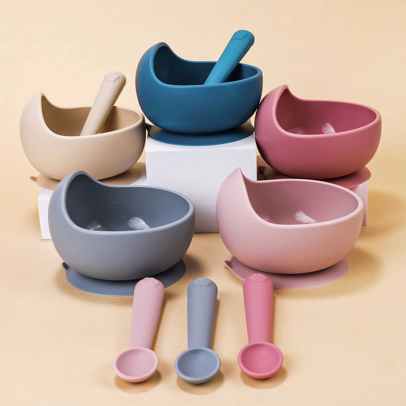 2Pcs Silicone Baby Feeding Bowl Set Baby Learning Dishes Suction Bowl Set Silicone Spoon Children Tableware Baby Supplies X250806