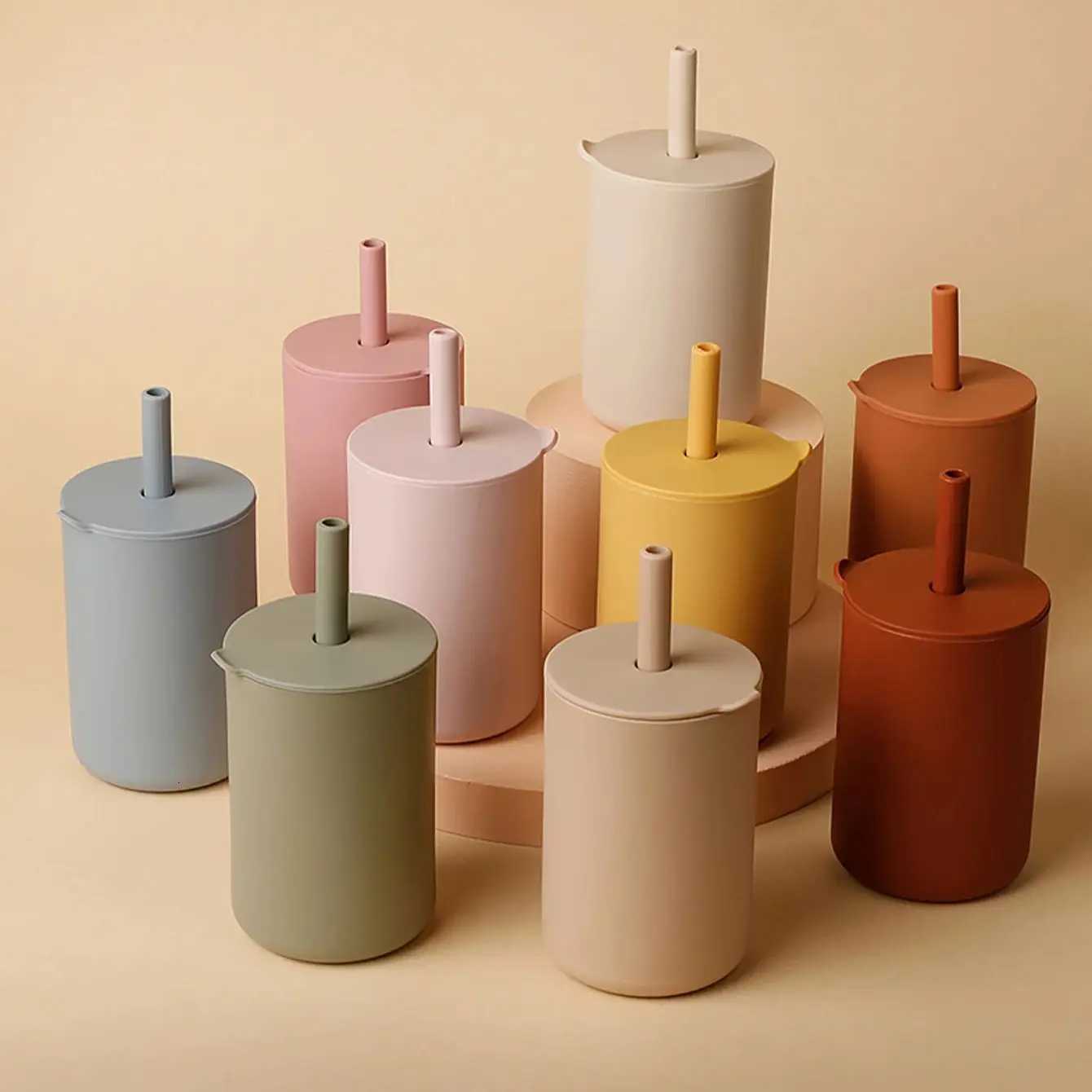 Baby Feeding Straw Drinkware Cup Baby Cute Learning Feeding Cup Food Grade BPA Free Silicone Toddler Water Bottle Tableware X2508061