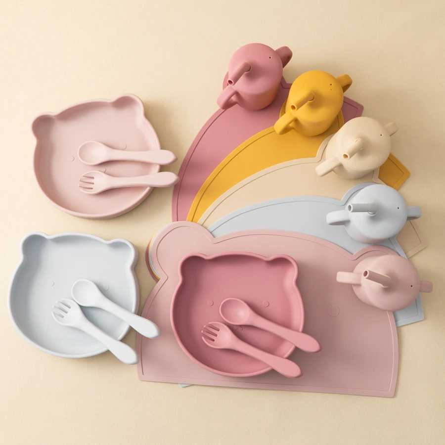 5Pcs Baby Silicone Non-Slip Feeding Suction Dishes Plate Spoon Waterproof Bib Sippy Cup Baby Placemat Childrens Tableware X250806