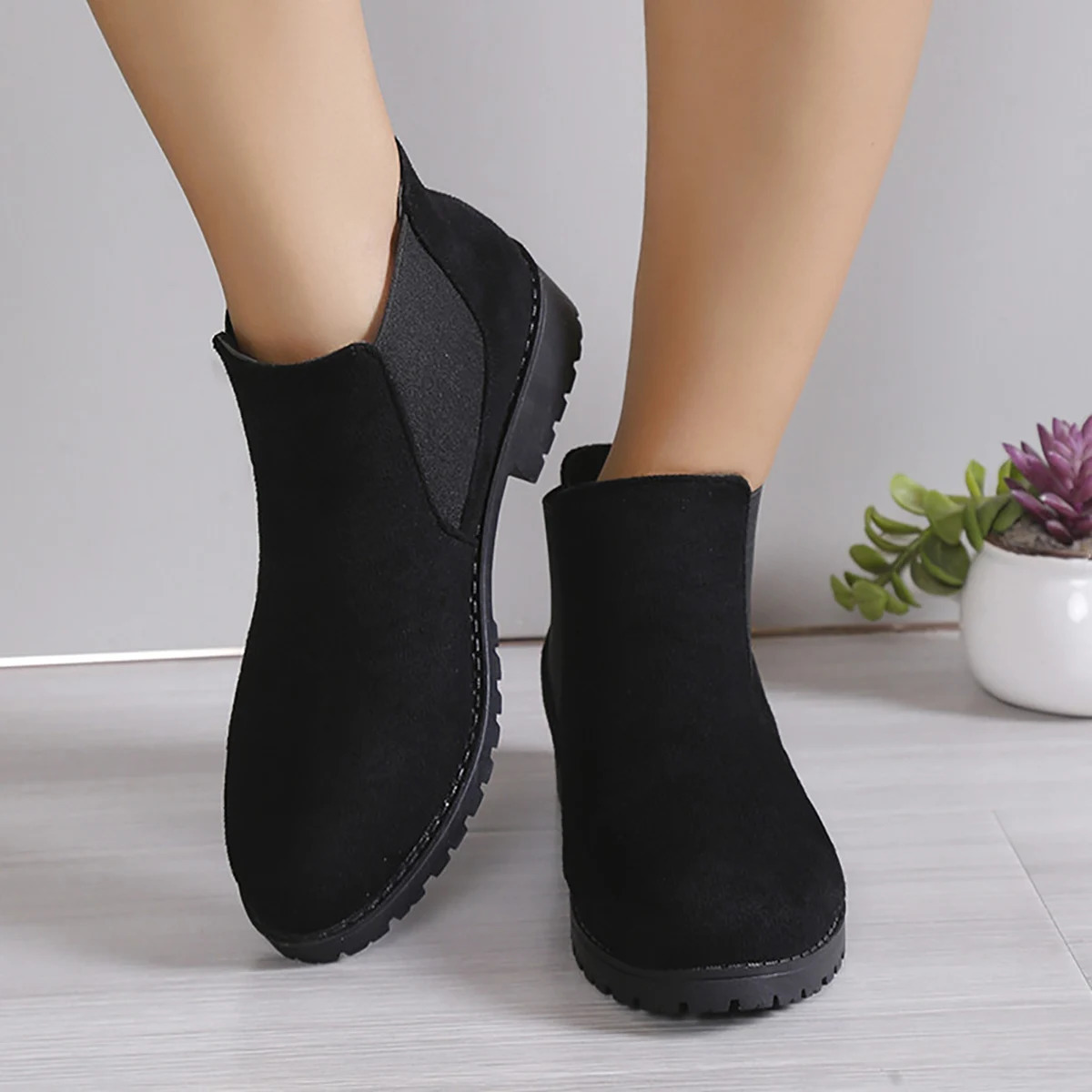 Womens Casual Fashion Round Toe Chunky Heel Suede Ankle Boots With V-cut 7cm Heels For Work And Anti-slip Outfits 250805