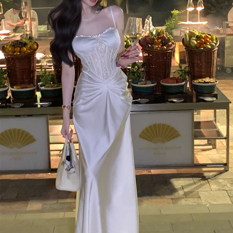 2025 Summer Goddess Comes Spring Fashion Elegance French Social Lace Patch Fishbone Belt Dress New fashion Designer Dress