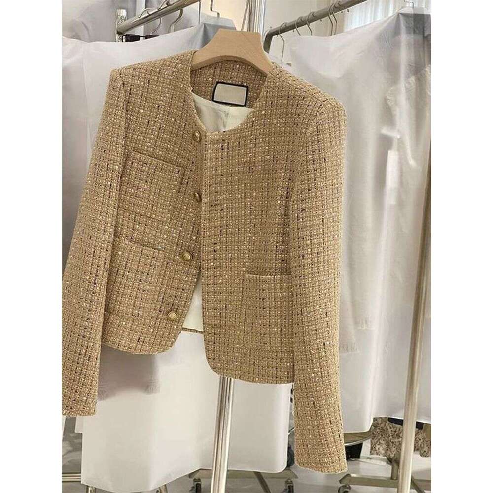 Women's Clothing Spring and Autumn new hot temperament unique super good looking high end celebrity small fragrance style short jacket