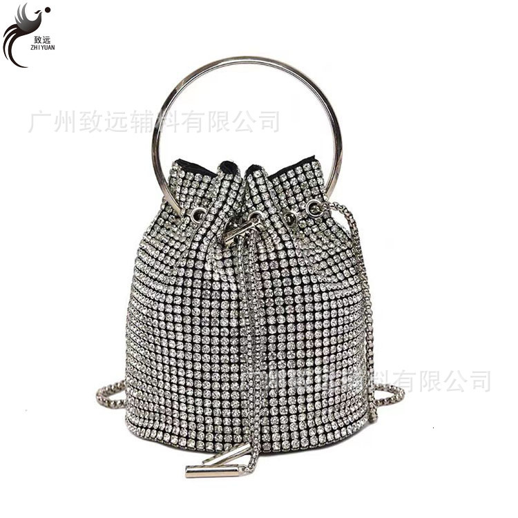 Designer 2025 new diamond bag bucket bag fashionable and exquisite chain shoulder crossbody bag