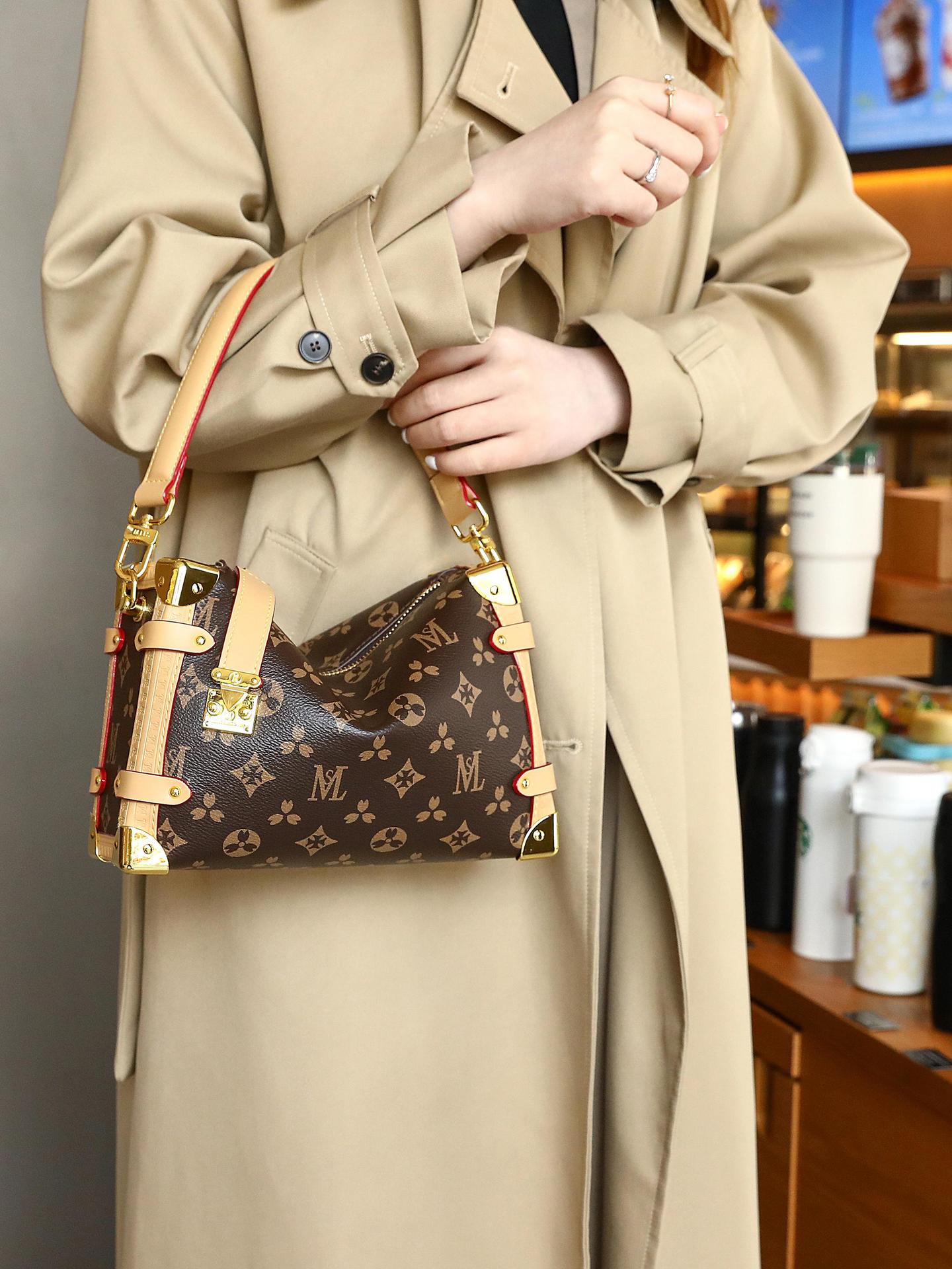 2025 New Handbox High Sense Fashion Printed Handbag Color Small Single-Shoulder Cross-Body Bag
