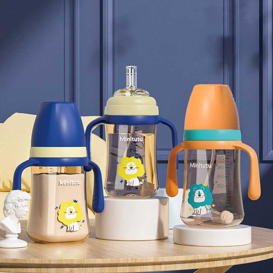 240 ml cup with handle Innovative square water bottle PP material soft liquid silicone straw for babies 6 months and up X2508061