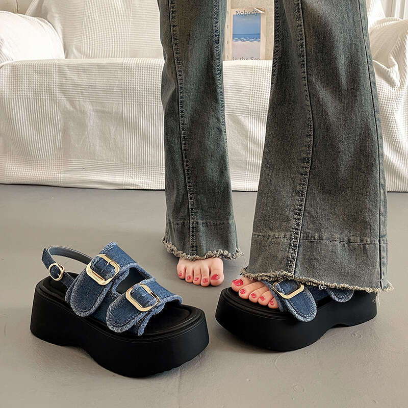 2025 New Versatile Roman Wedge Shoes