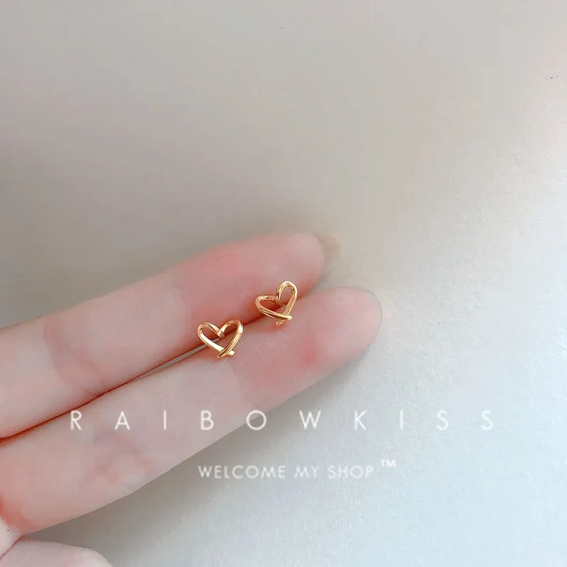 silver-plate Gold Color Mini Small Butterfly Heart Stud Earring For Women Cartilage Helix Tragus Ear Piercing Jewelry Gift 250805