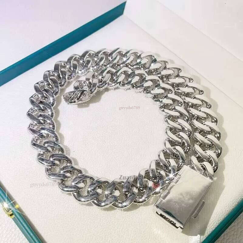 Hip Hop Buss Down Custom Clasp 20MM VVS Moissanite Iced Out Sier Cuban Link Chain