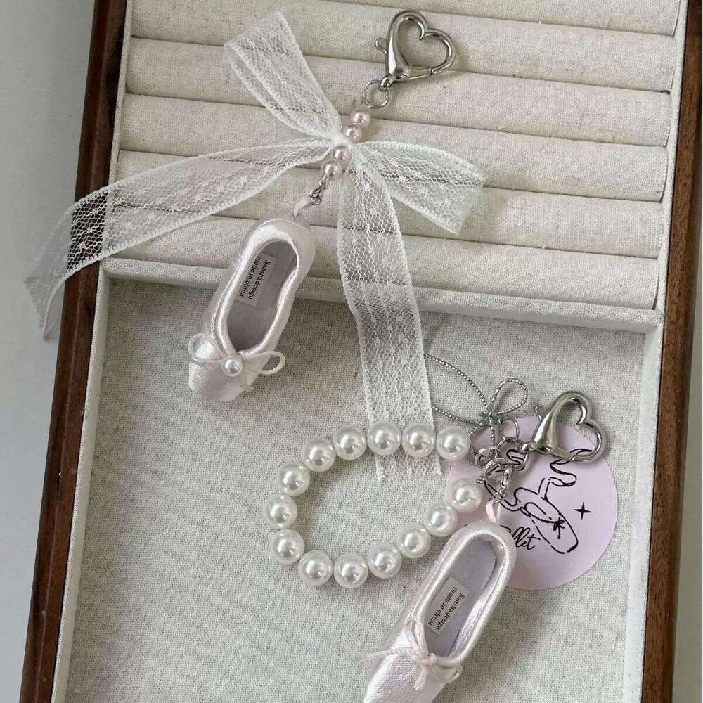 Bag Charms Mini Ballet Pearl Keychain - Elegant Pink Dance Shoe Bag Charm, Korean Style Phone Strap for Girls (18g)
