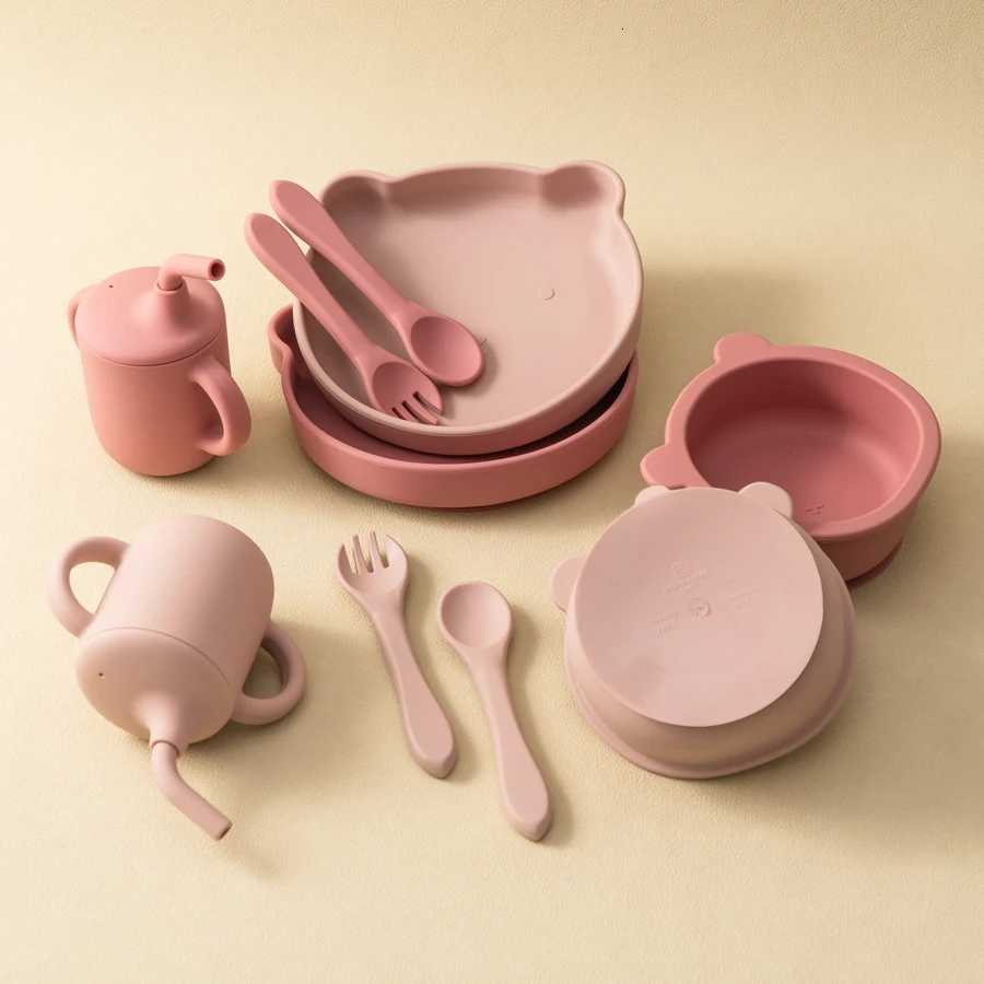 Color Kids Baby Silicone Waterproof Feeding Dishes Plate Suction Bowl Sippy Cup Feeding Training Spoon Fork Dishes Tableware X250806