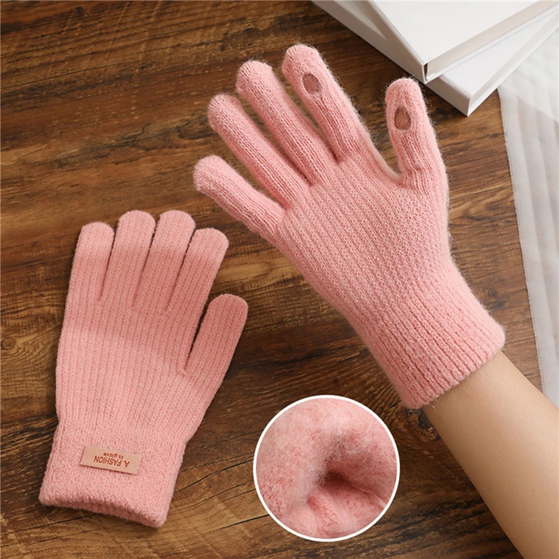 Fashion Winter Warm Gloves Women Korean Touch Screen Gloves Finger Holes Fashion Solid Color Knitted Gloves Inner Plush Mittens 250806