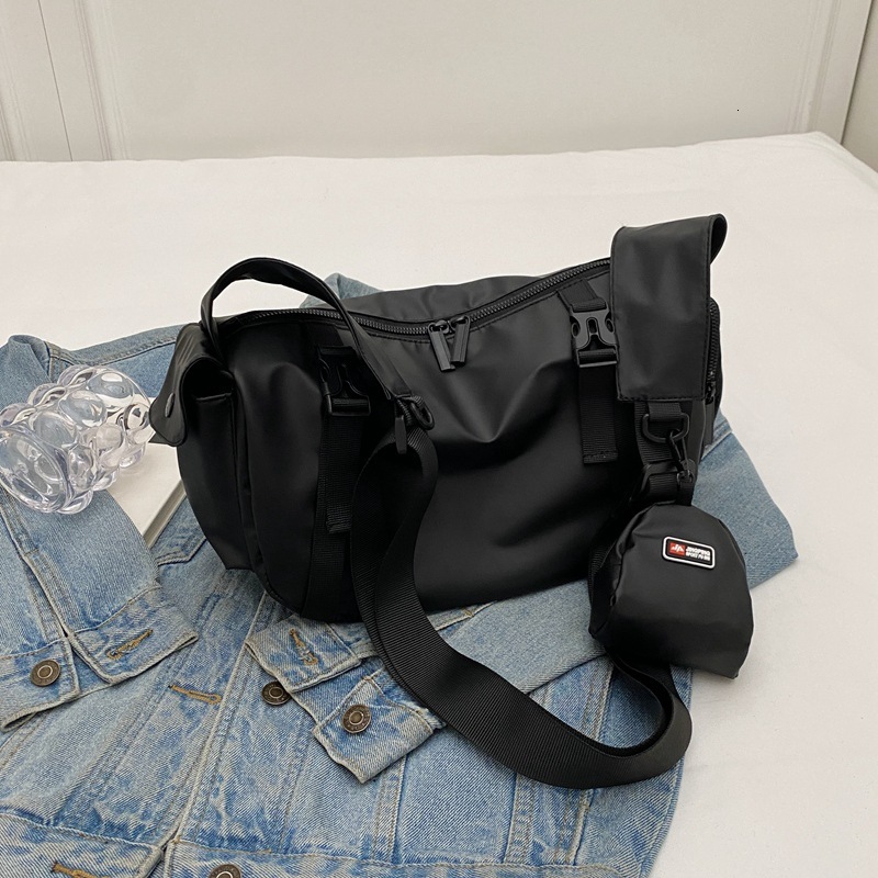 Free Shipping Designer Luxury Large Capacity Sports Waterproof Gym Bag New Fashion Women's Student Shoulder Bag Versatile Casual Travel Bag Handb