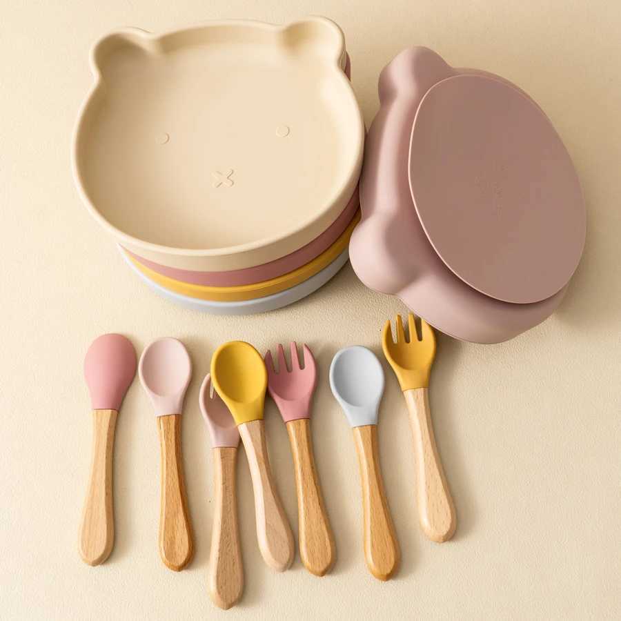 Dropshipping Silicone Baby Feeding Dish Tableware for Kids Children Sucker Dish Plate Toddle Training Spoon Baby Stuff X250806