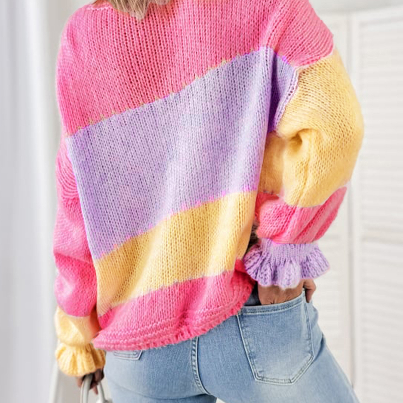 new Free delivery designer sweater for women Comfortable loose round neck sweater with soft and sticky knit top