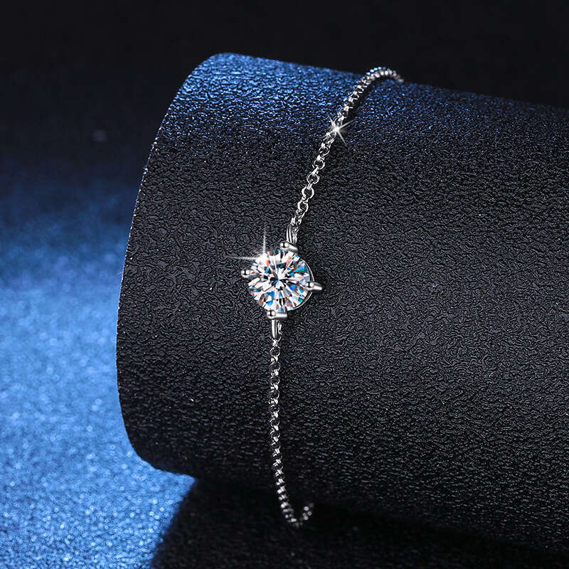 Iced Out VVS Classic Four-Prong Ins Style Light Fashion D Color One ct Moissanite Bracelet for Women