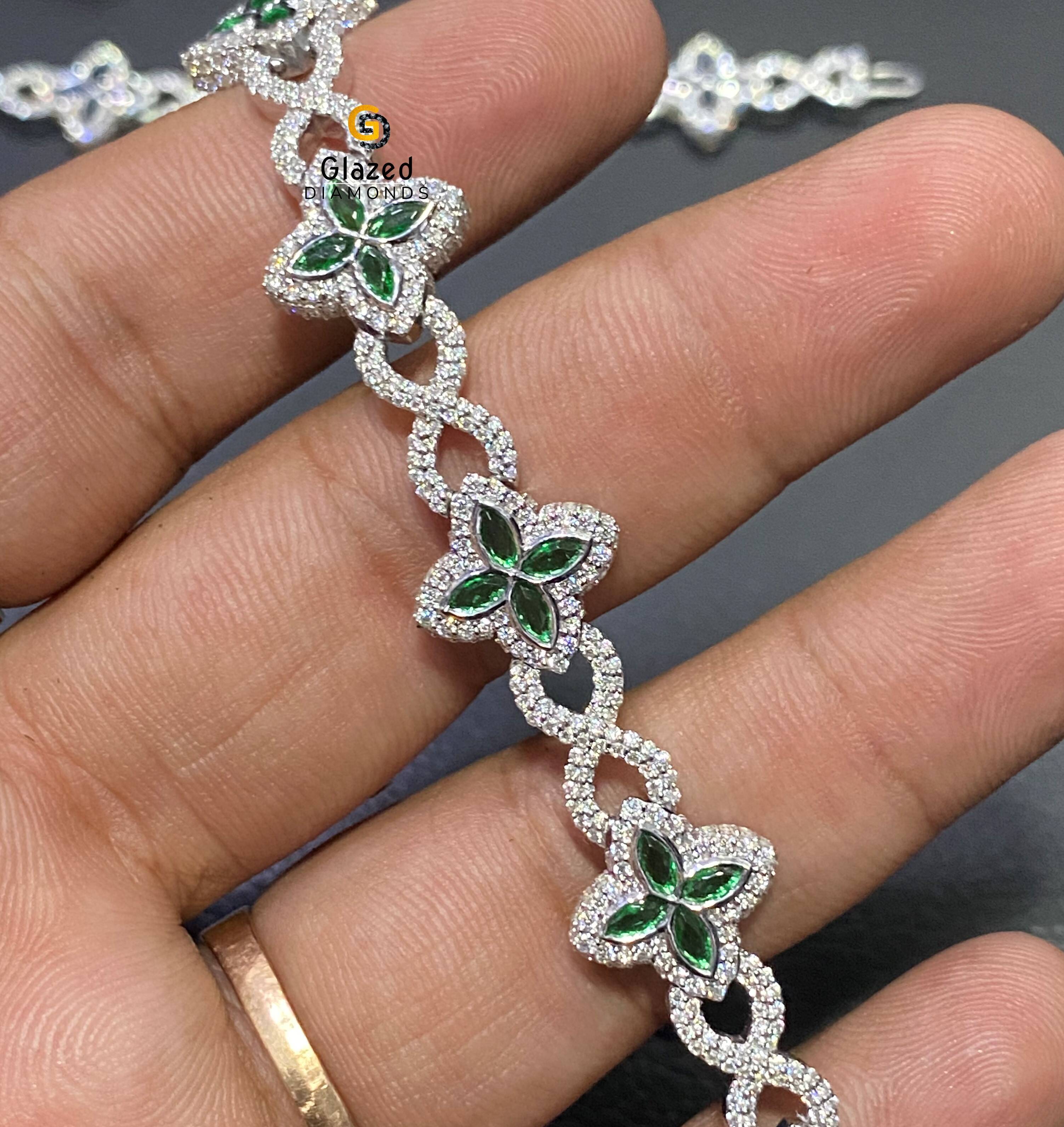 VVs Round Brilliant Cut Moissanite Diamonds Buss Down Hip Hop Infinity Link Clover Bracelet For Unisex In 10K Solid White Gold