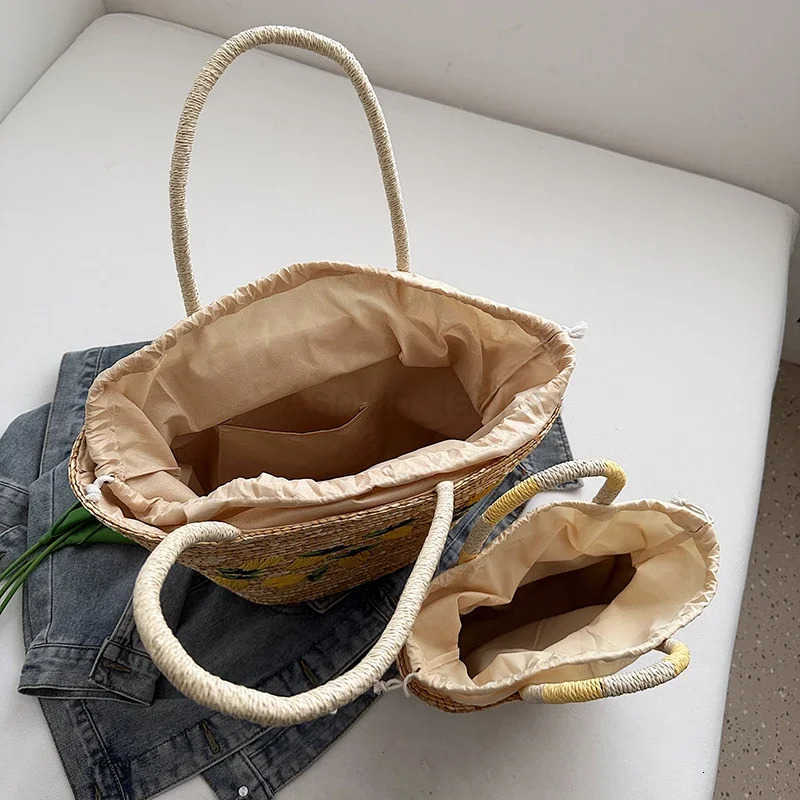 Womens Large Capacity Shoulder Bag Summer Straw Woven Basket Handbag Fashion Female Luxury Designer Beach Bag Shopper Tote M250806