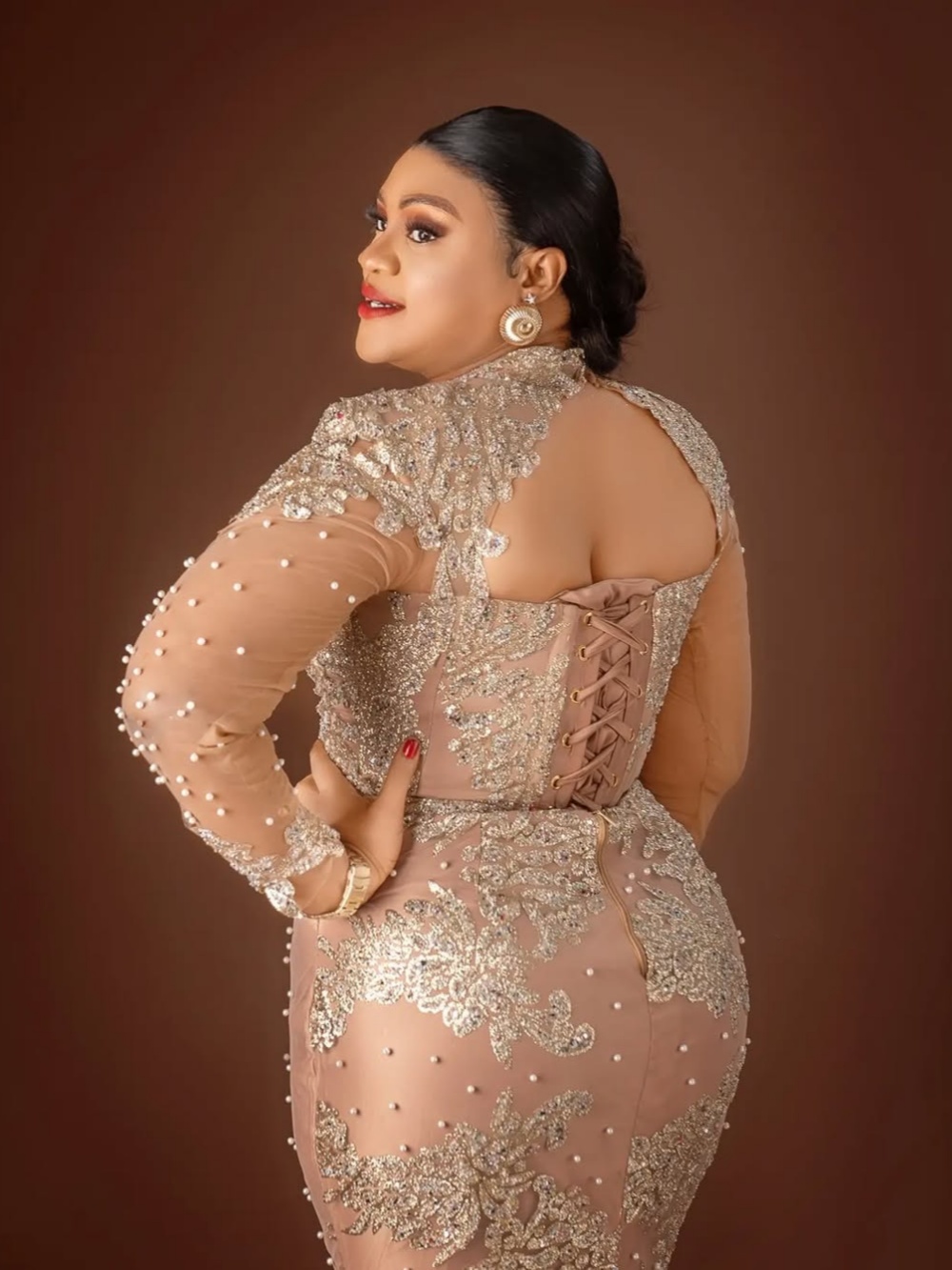 Plus Size Pearls Mermaid Wedding Dresses Appliques O Neck Long Sleeve Bride Dress Lace Up Floor Length Bridal Dress Customized