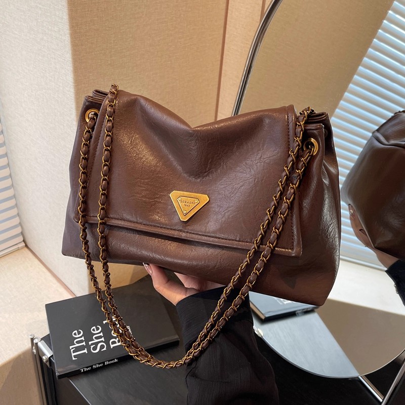 Designer bag shoulder bag luxury crossbody bag luxury women's wallet 2025 new designer zipper fashion chain armpit bag hand-held moon bag