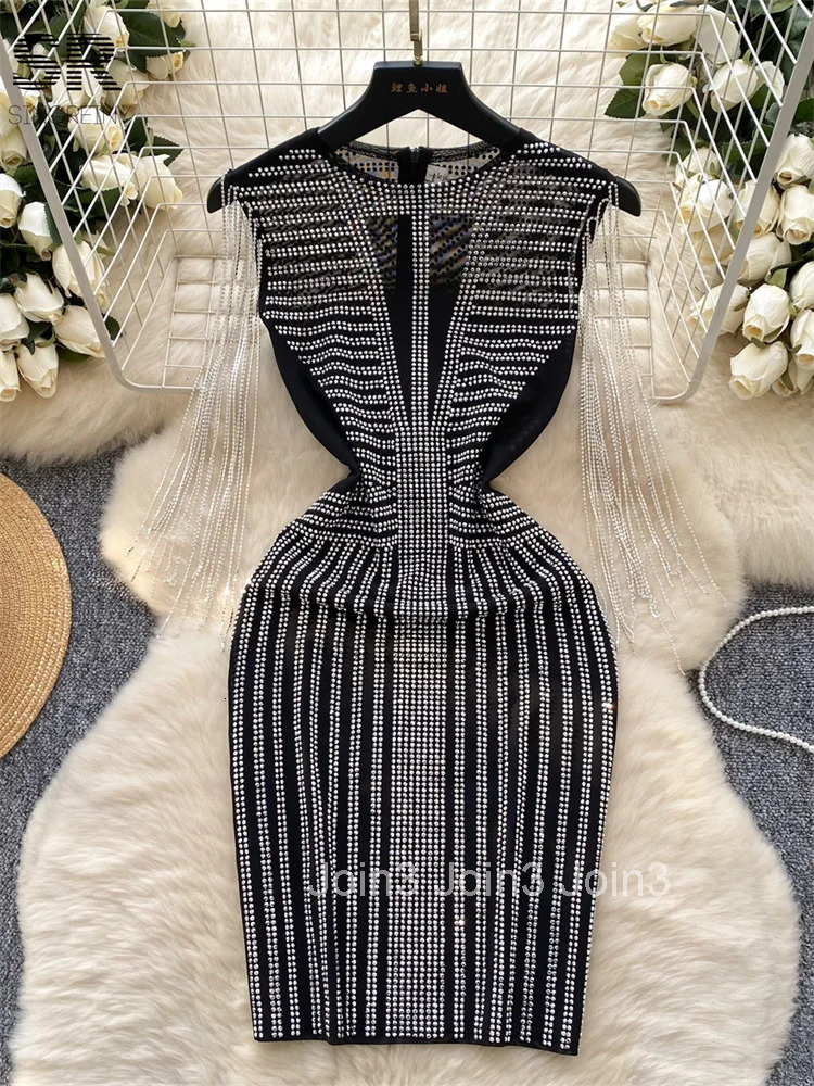 Beading Tassel Fashion Dresses Woman Temperament Sleeveless Zipper Design O Neck Slim Bodycon Sheer Senior Party Dress