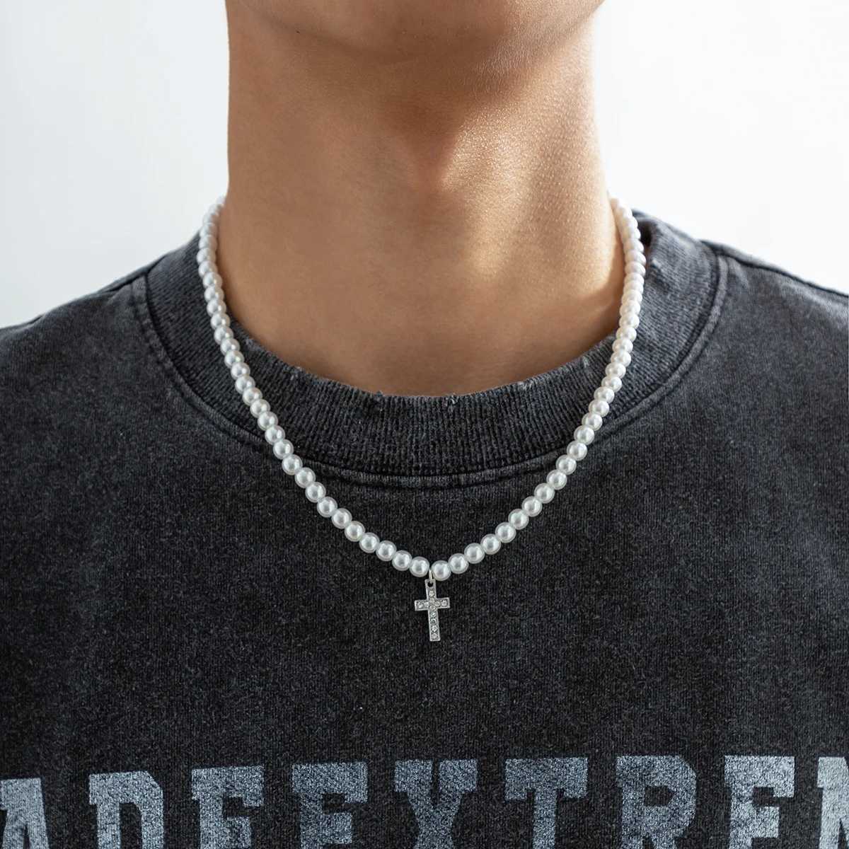 Pearl Beads Chain with Shiny Rhinestone Cross Pendants Necklace Men Trendy White Beaded Choker on Neck 2022 Fashion Jewelry Male Y250805
