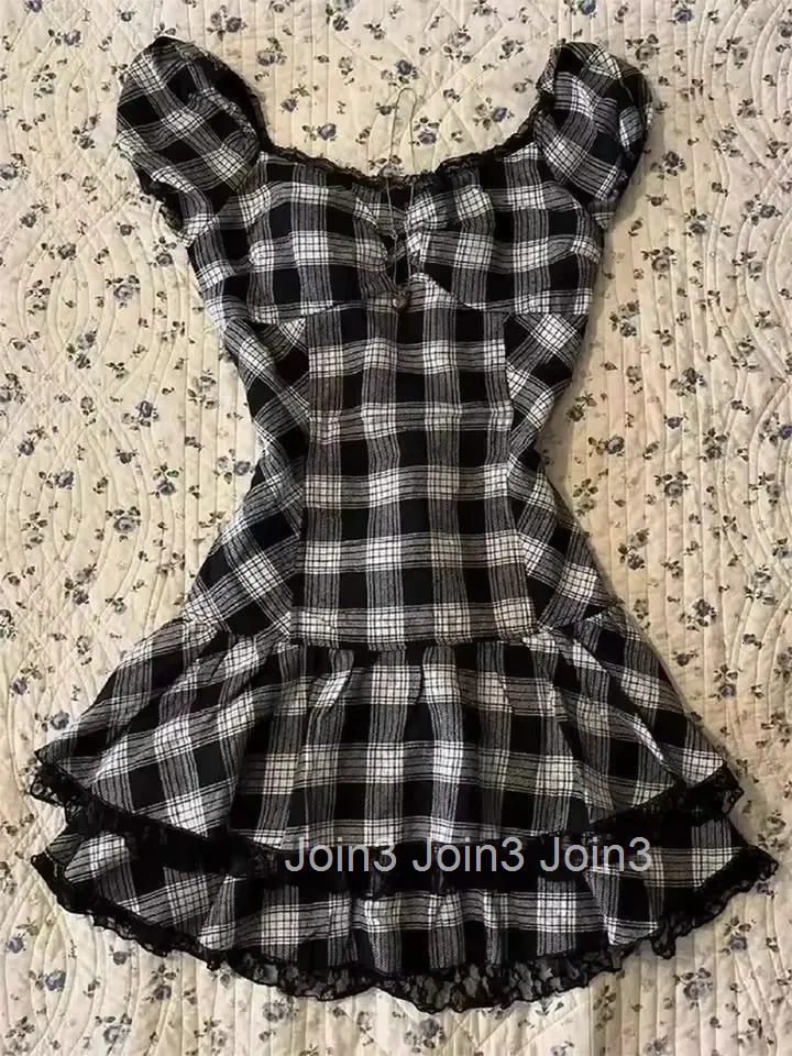 Elegant Lolita Dinner Dresses Luxury Summer Dresses Polka Dot Lace Sweet Girl Style Halter Short Sleeve Halter Waist Dress