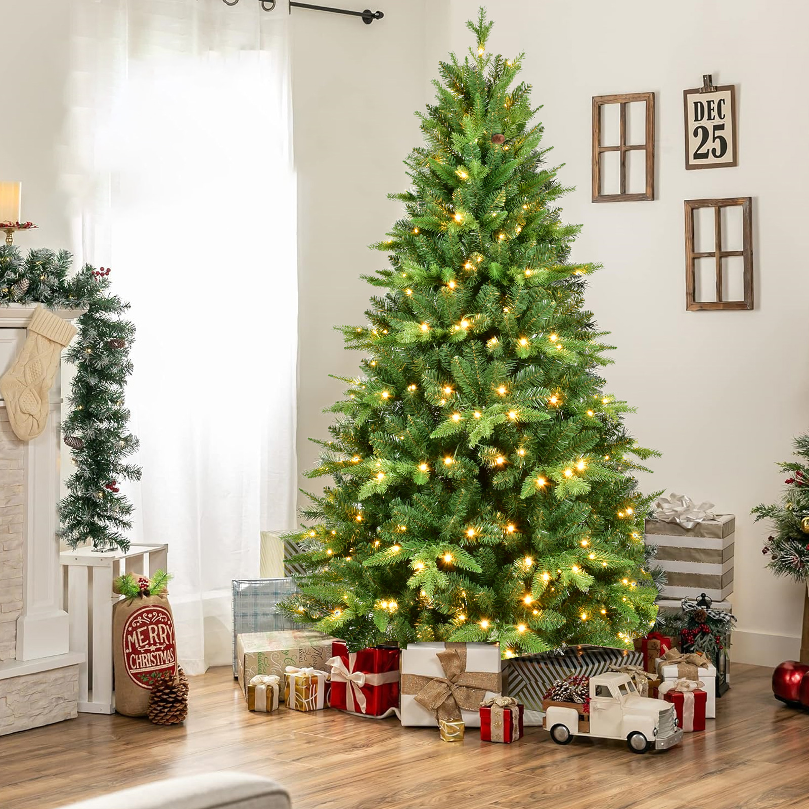 Easy Assembly PRE-Lit Christmas Tree with Mixed PE/PVC, Hinged Branches, Available Sizes: 5ft, 6ft, 7ft, 8ft, 9ft