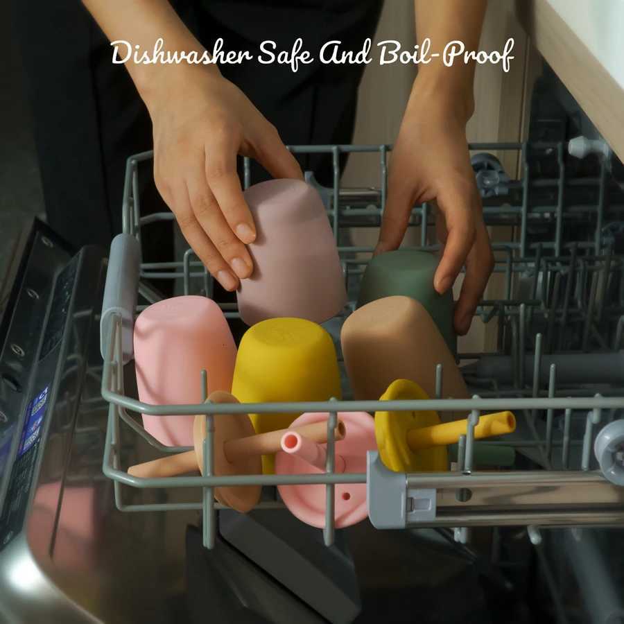 Baby Feeding Drinkware Straw Water Cup Baby Learning Feeding Bottles Leakproof Silicone Tableware Baby Accessories X250806