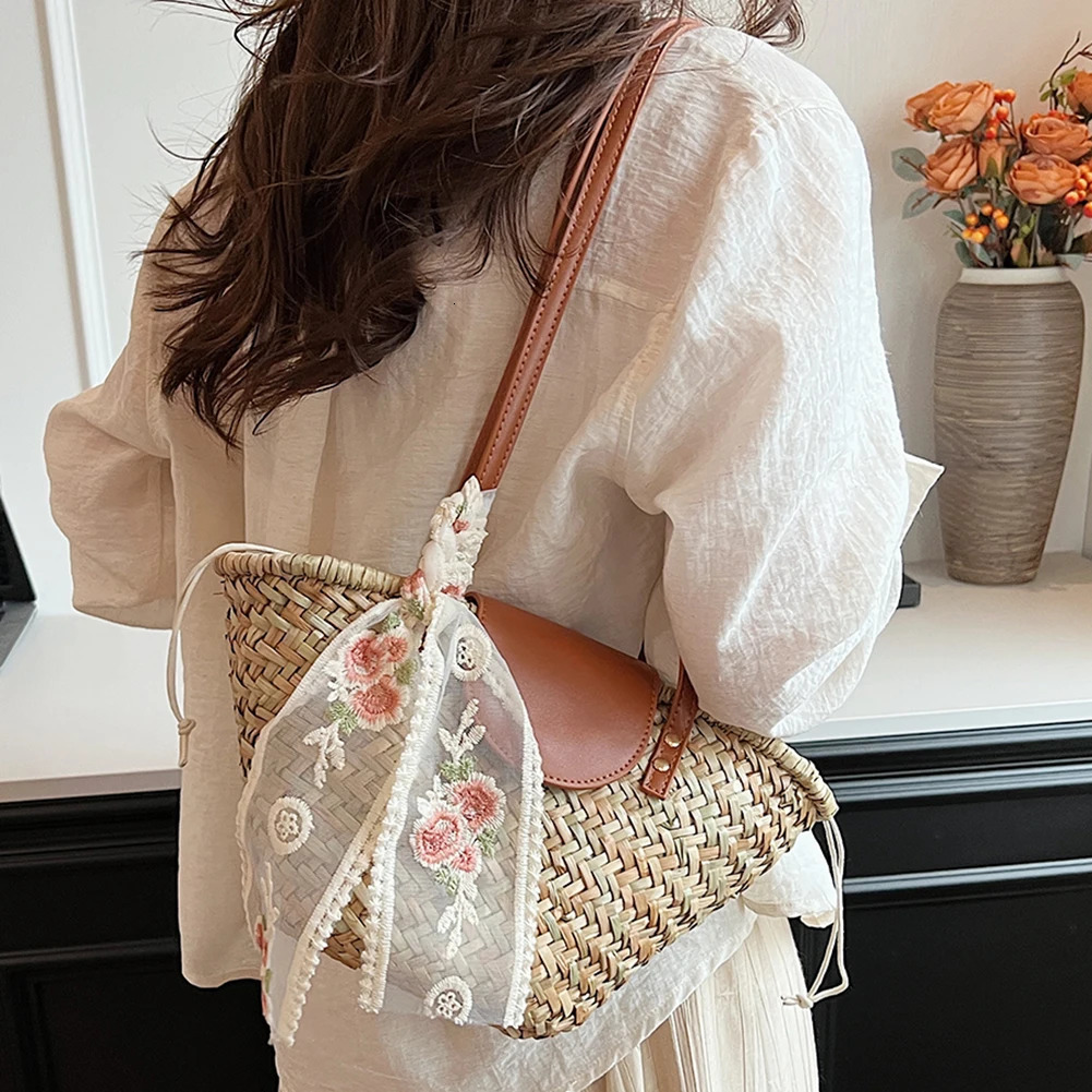 Women Straw Woven Handbag Summer Beach Casual Tote Bag Large Capacity Clutch Bags Fashion Ladies Shoulder for Vacation 250805