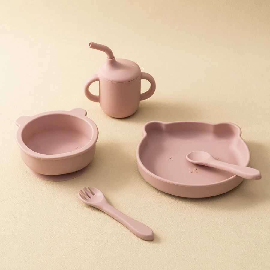 Color Kids Baby Silicone Waterproof Feeding Dishes Plate Suction Bowl Sippy Cup Feeding Training Spoon Fork Dishes Tableware X250806
