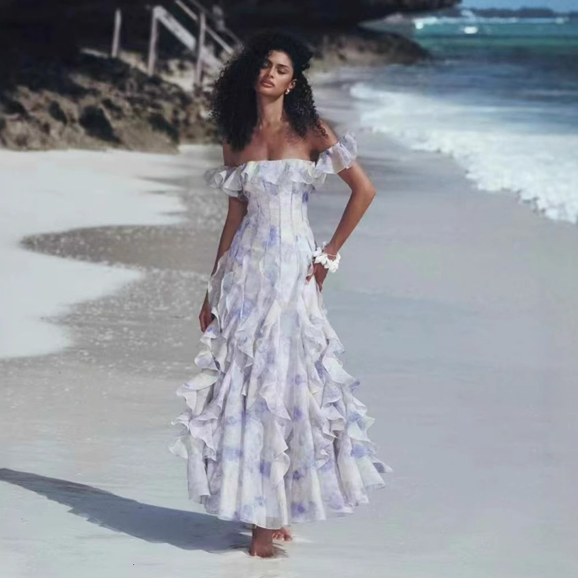 2025 trend Summer French Elegant Strapless Dress Summer New Fashionable Romantic Ruffle Design Slimming Printed Long Dress New Designer Dress