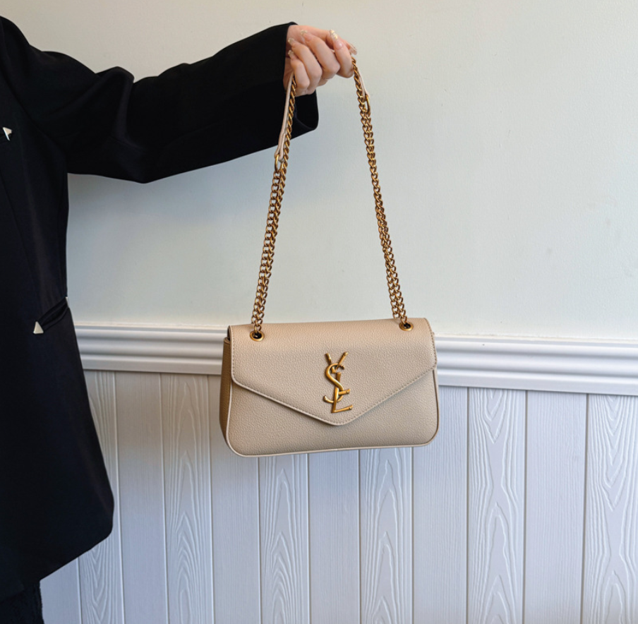 2025 Designer Bag Crossbody Bag Shoulder Bag Purse Fashion Hundred Banquet Bag High Quality Leather Tramp Bag Multicolor Buckle Crescent Bag