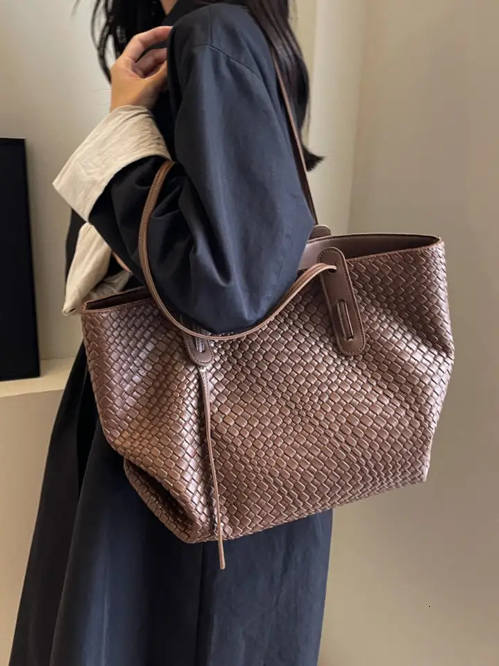 Retro Fashion Classic Solid Color Pu Woven Rhombic Lattice Double Handle Single Shoulder Large Capacity Tote Bag 250806