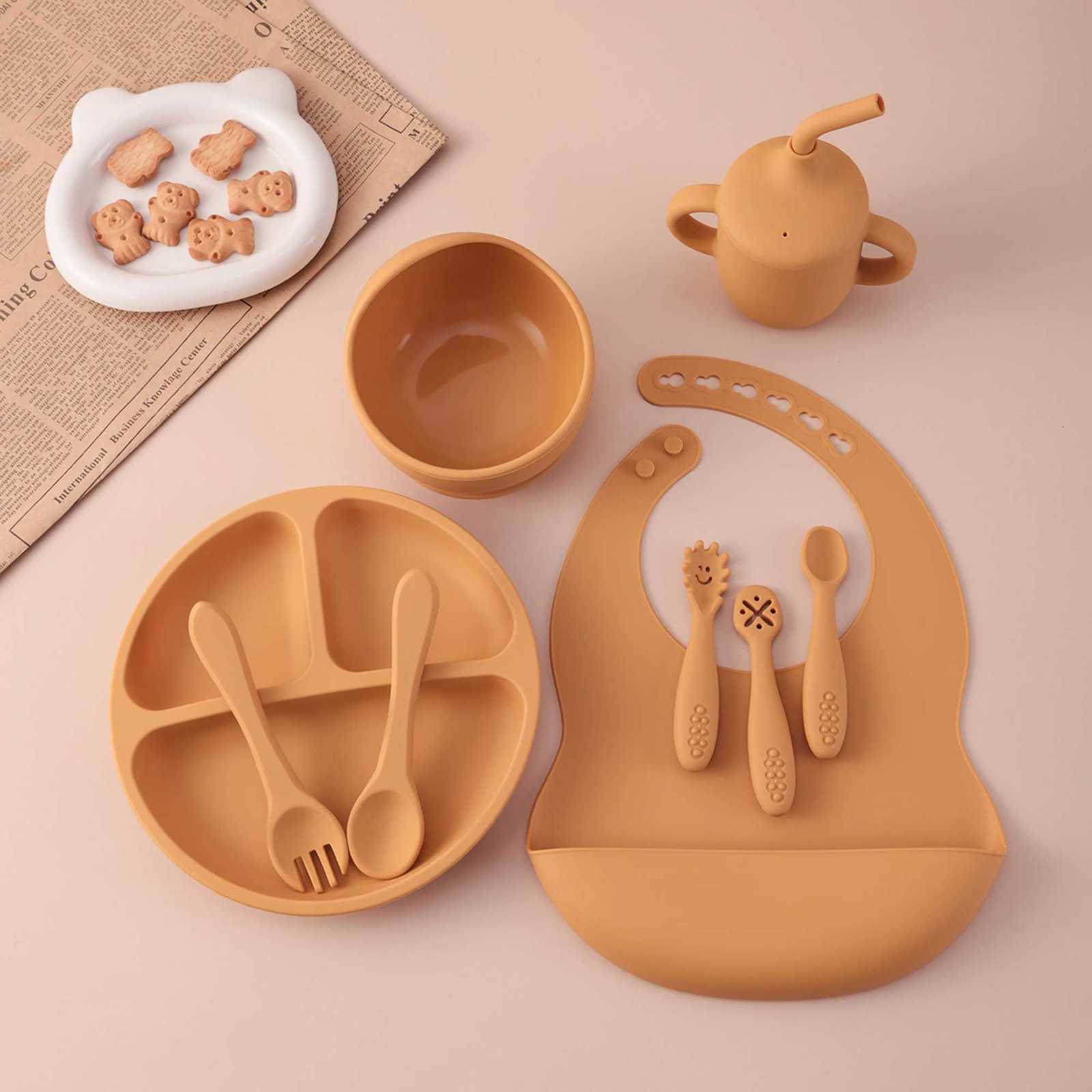 9PCS Baby Feeding Set Silicone Bowl Dishes Plate Waterproof Bib Suction Utensils Sippy Cup BPA Free Toddler Tableware X250806