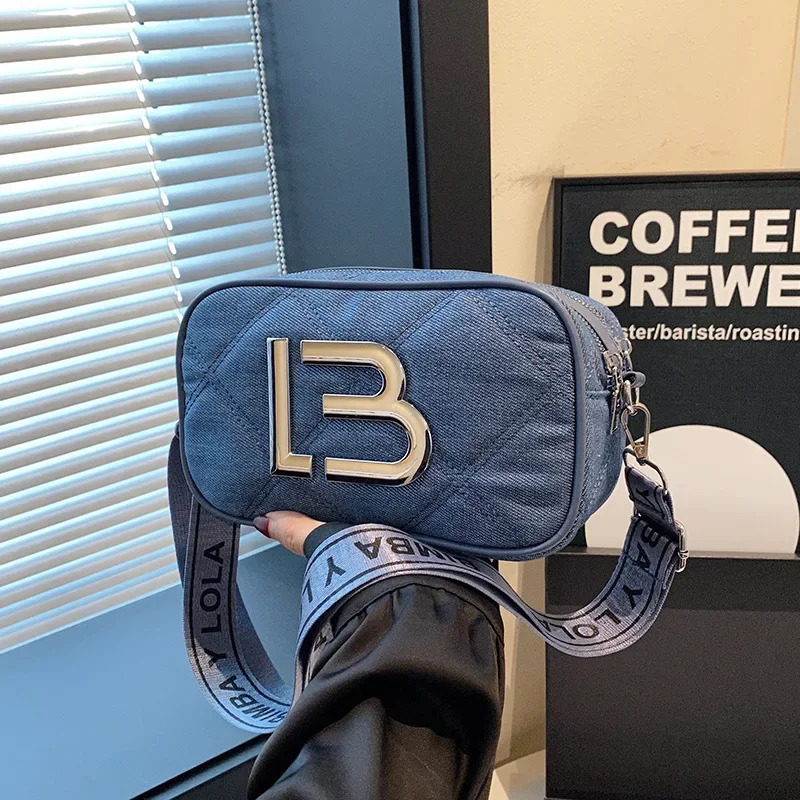 Elegant Crossbody Bag for Women Featuring Unique Letter and Large Capacity Casual Shopper 250806