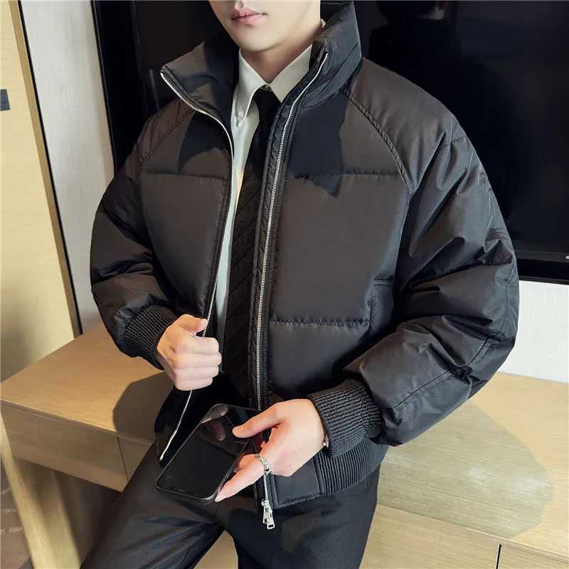 Loose and Casual Thickened Down Jacket for Men Stand-up Collar Daily Commuting Leisure and Warmth Autumn and Winter W250806