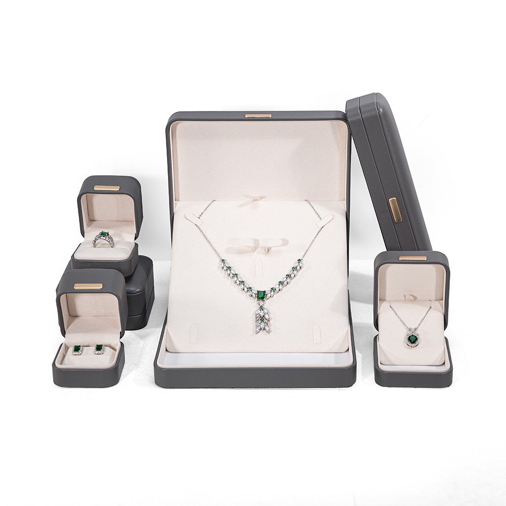 Customizable Stylish PU Leather Case for Accessories Ideal Gifting Solution