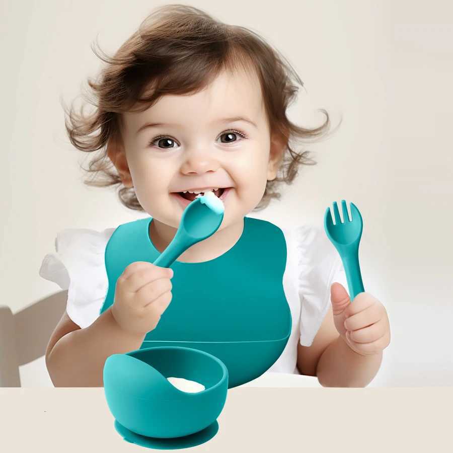 4PCS Color Kids Silicone Baby Feeding Set With Spoon Bib Suction Bowl BPA Free Toddler Training Spoon Fork Tableware Baby Supplies X250806