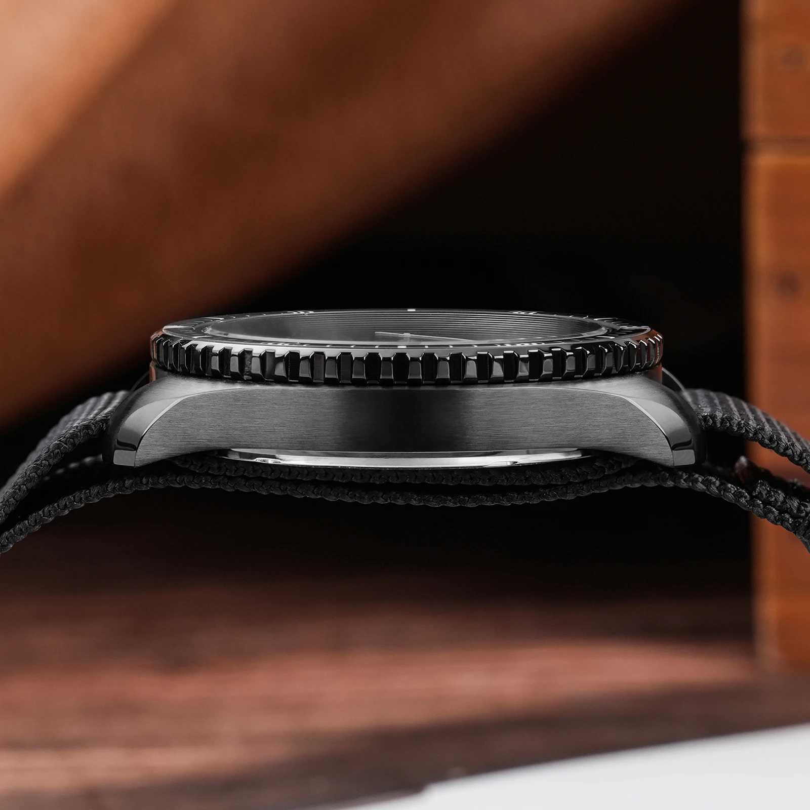 39mm Men Quartz VH31 Sweep Second Mens Stainless Steel Luminous Waterproof Wrist WD1980 V2 W250806