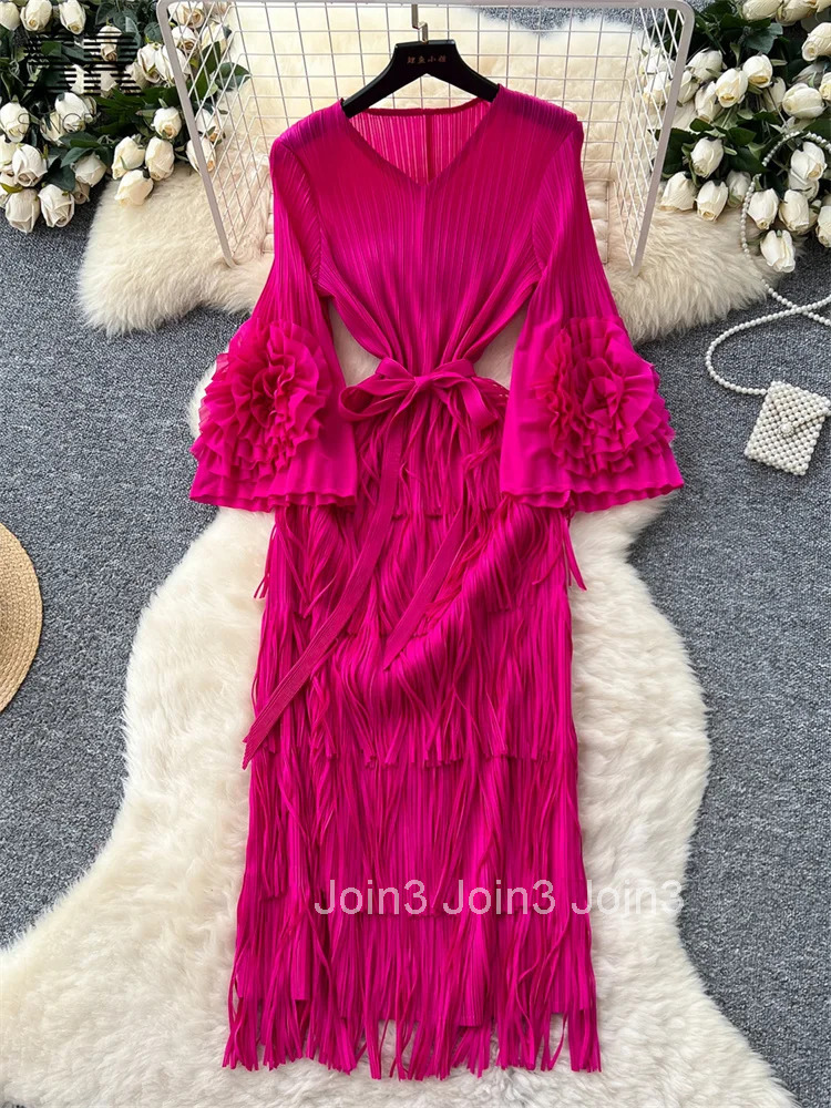 Luxury 3D Floral Pleated Dress Female Lace Up Design V Neck Flare Sleeves Women High Quality Tassel Party Dresses