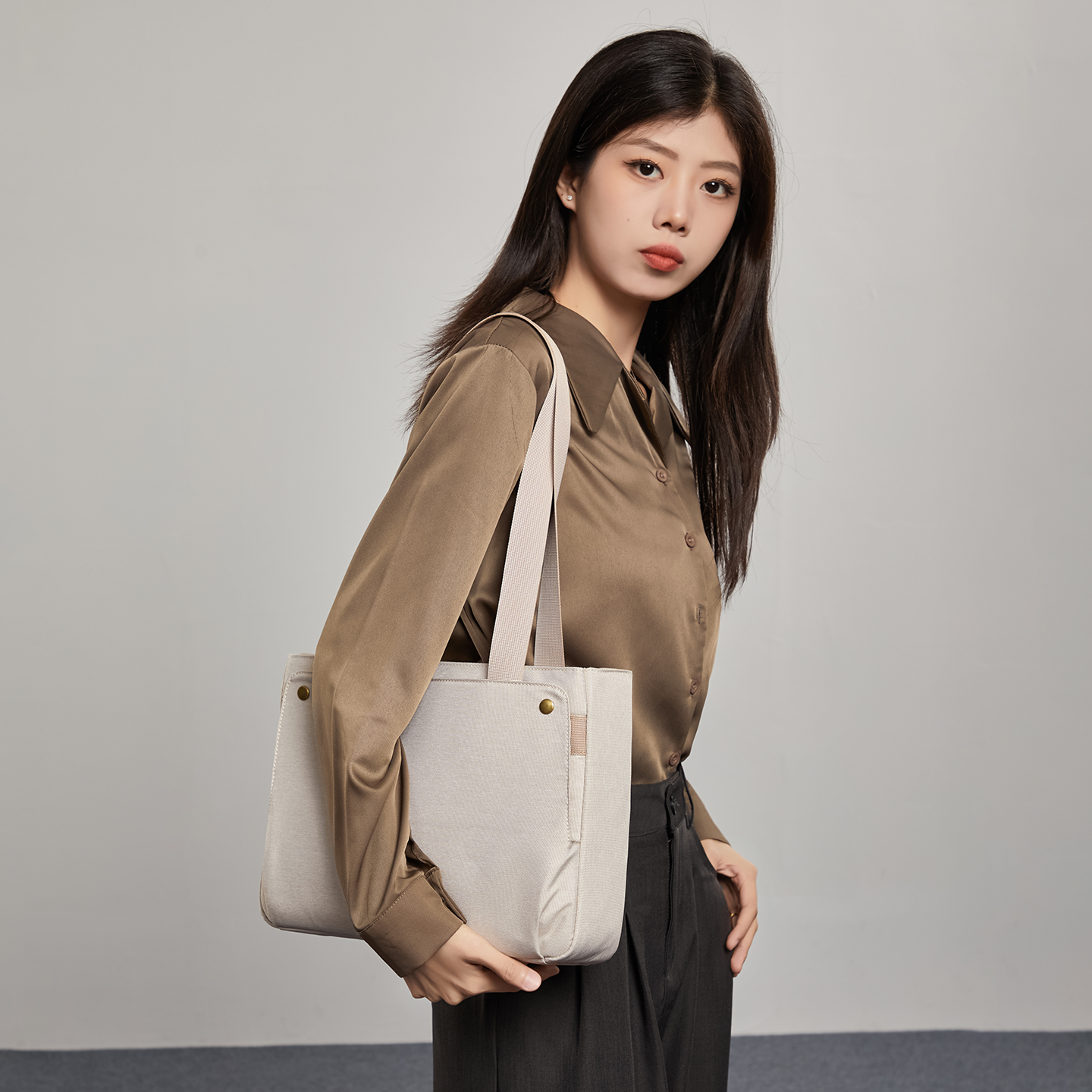 Japanese multifunctional shoulder bag, tote bag, tablet bag, minimalist commuting handbag, business travel briefcase