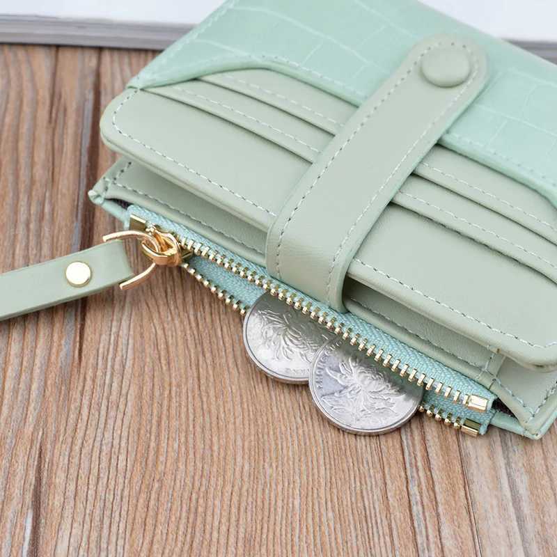 Four Seasons Womens Short Wallet Fashion Crocodile Pattern Zipper Buckle Bag Student Card and Change StorageXJ250806