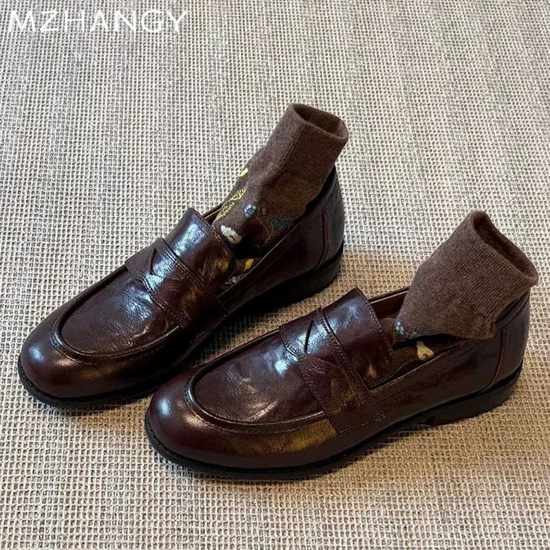 Trend Autumn Classic Women Flats Loafers Shoes Leather Designer Retro Shoes New Walking Dress Femme Zapatillas M250817