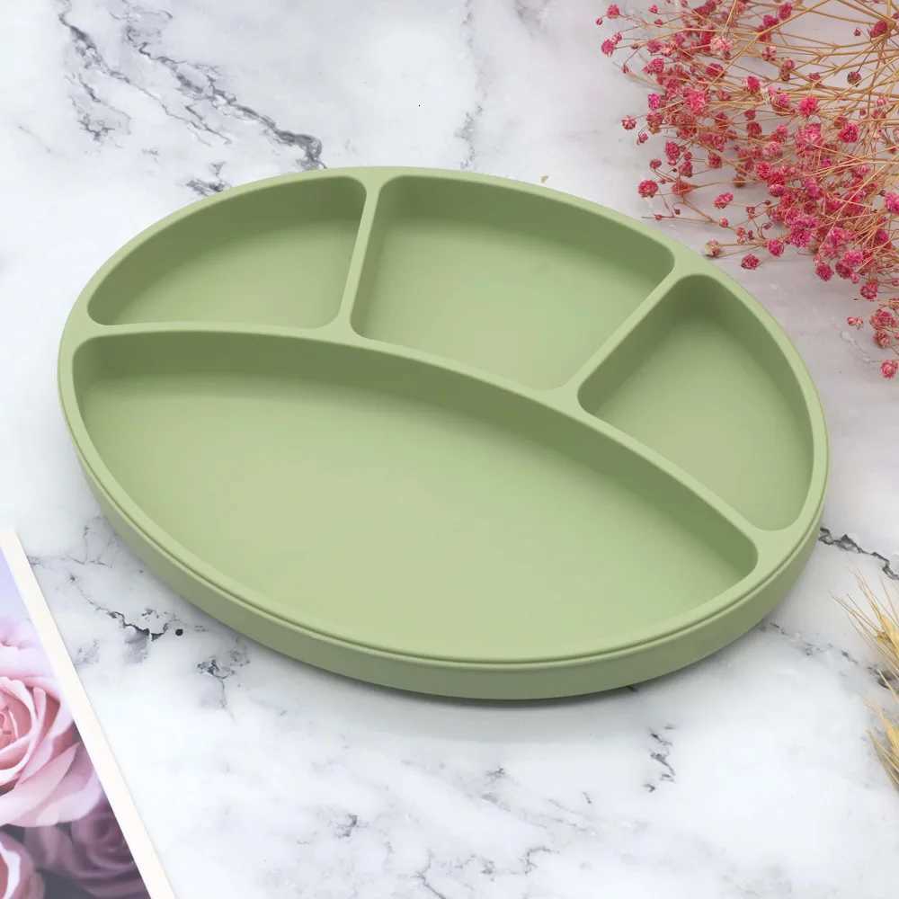 Baby Safe Silicone Divided Dining Plate With Suction Cup Children Dishes Toddler Eating Training Tableware Kids Feeding Tools X250806