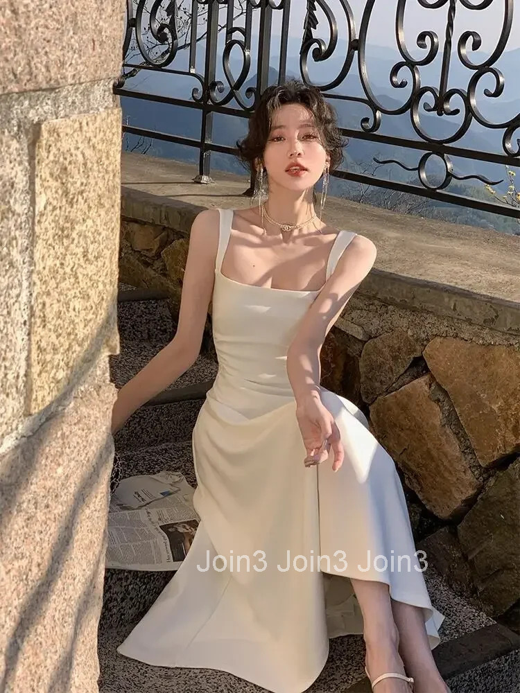 Elegant French Style High-End FeelSimple Square Collar White Tank Dress Medium-Length Ruched Waist-Fitted Vest Dress For Summer