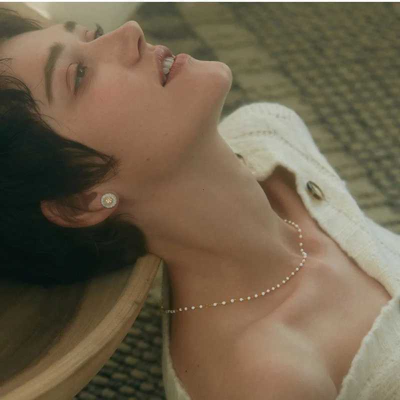 Elegant White Pearl Necklace for Women Vintage Fashion Party Wedding Statement Necklace Jewelry Gift for Girls Y250805