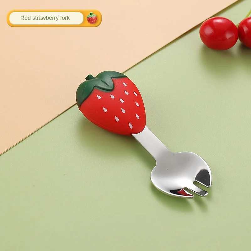 Baby Safe Silicone Dining Plate Suction Strawberry Children Dishes Feeding Toddler Training Tableware Cartoon Kids Plate Set X250806