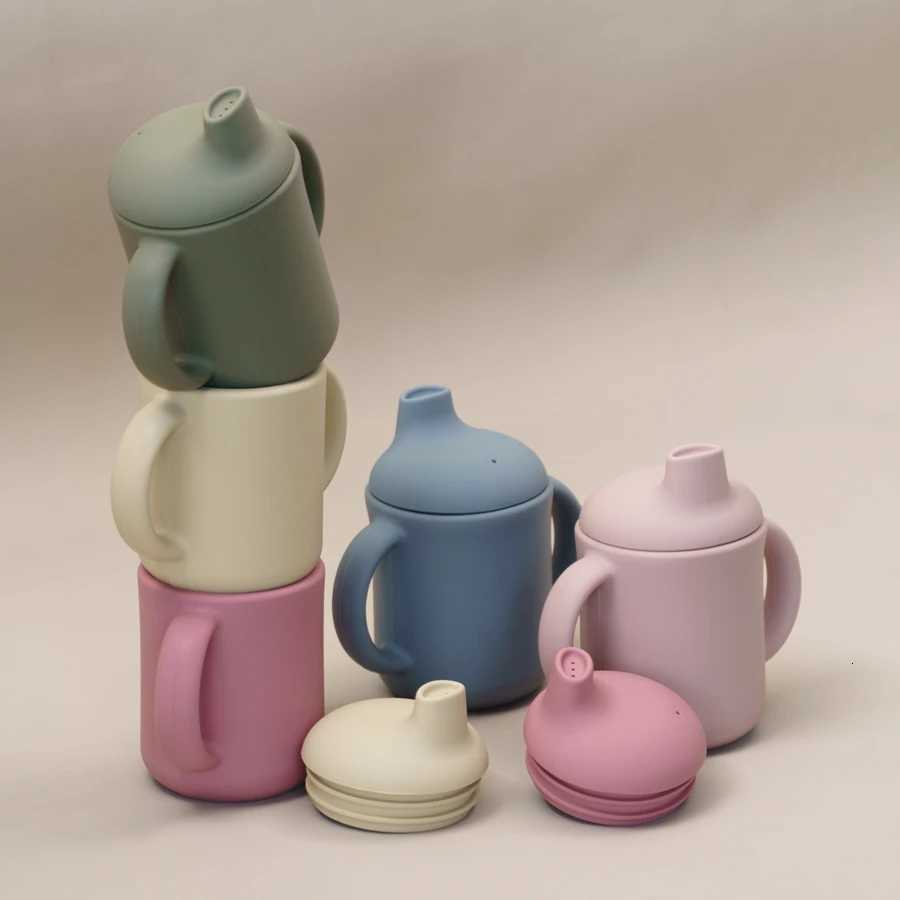 1PCS Baby Learning Drinking Cup With Double Handle BPA Free Leakproof Infant Water Cups Bottle Cup with Lid Baby Supplies X250806